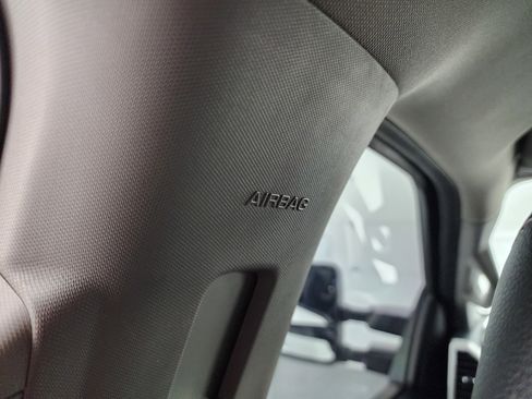 Used 2021 Ford F350 Lariat image 42