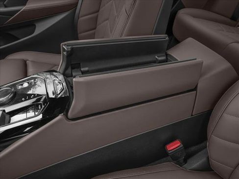 New 2025 BMW 540i xDrive 540i xDrive w/ Premium Package image 10