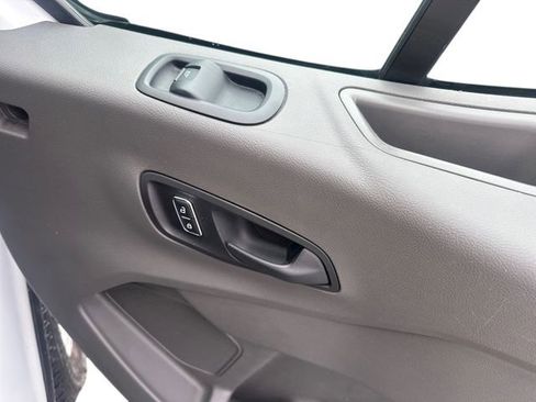 Used 2023 Ford Transit 350 XLT image 12