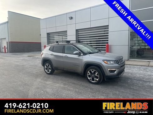 Used 2018 Jeep Compass Limited image 30