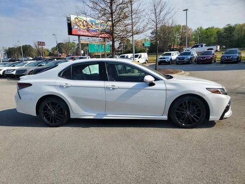 Used 2021 Toyota Camry XSE image 2