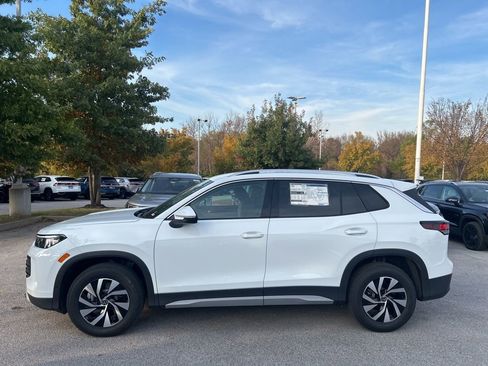 New 2026 Volkswagen Tiguan S image 4