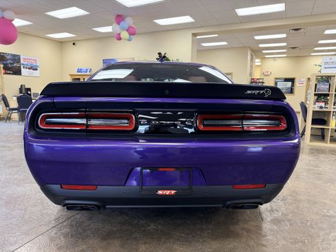 Used 2023 Dodge Challenger SRT Hellcat RWD image 23