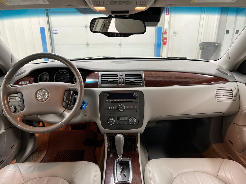 Used 2011 Buick Lucerne CXL FWD image 10