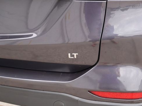 Used 2022 Chevrolet Equinox LT FWD image 9