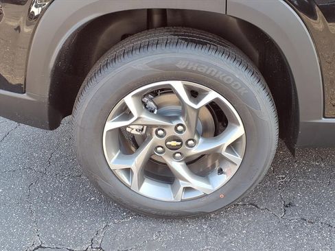 New 2026 Chevrolet Trax LT w/ Driver Confidence Package image 4