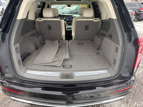 Used 2021 Cadillac XT6 Premium Luxury image 27