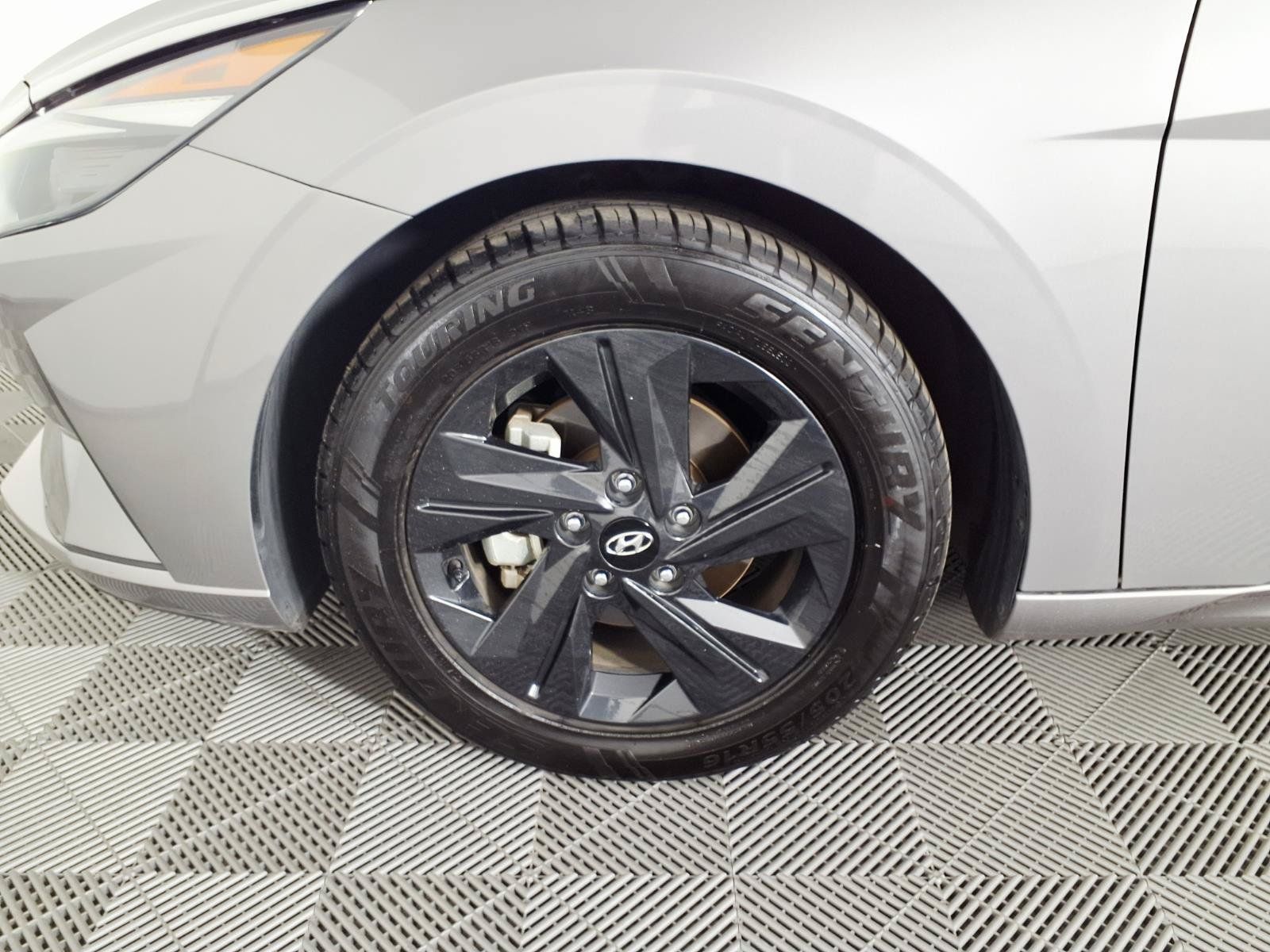 Certified 2023 Hyundai Elantra SEL FWD image 7
