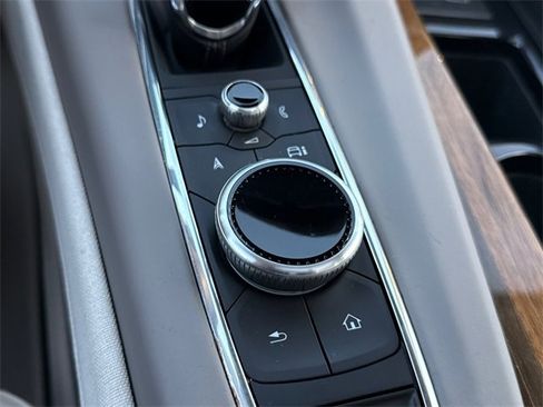 Used 2024 Cadillac Escalade Sport Platinum image 33
