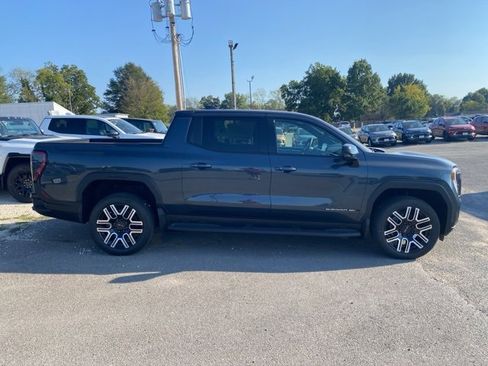 New 2026 GMC Sierra EV Elevation image 7