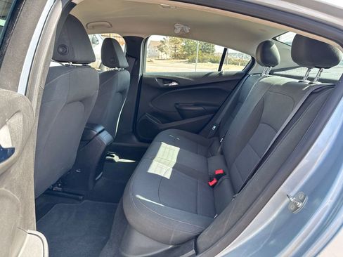 Used 2017 Chevrolet Cruze LS image 13