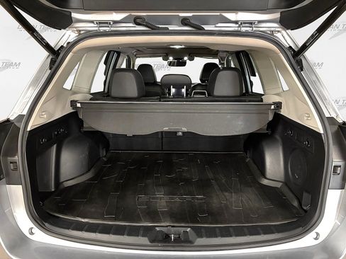 Used 2019 Subaru Forester Limited AWD/4WD image 17
