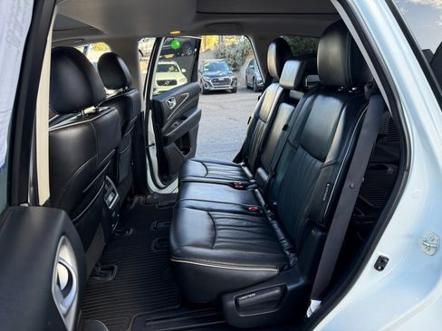Used 2019 INFINITI QX60 Luxe w/ Sensory Package image 6