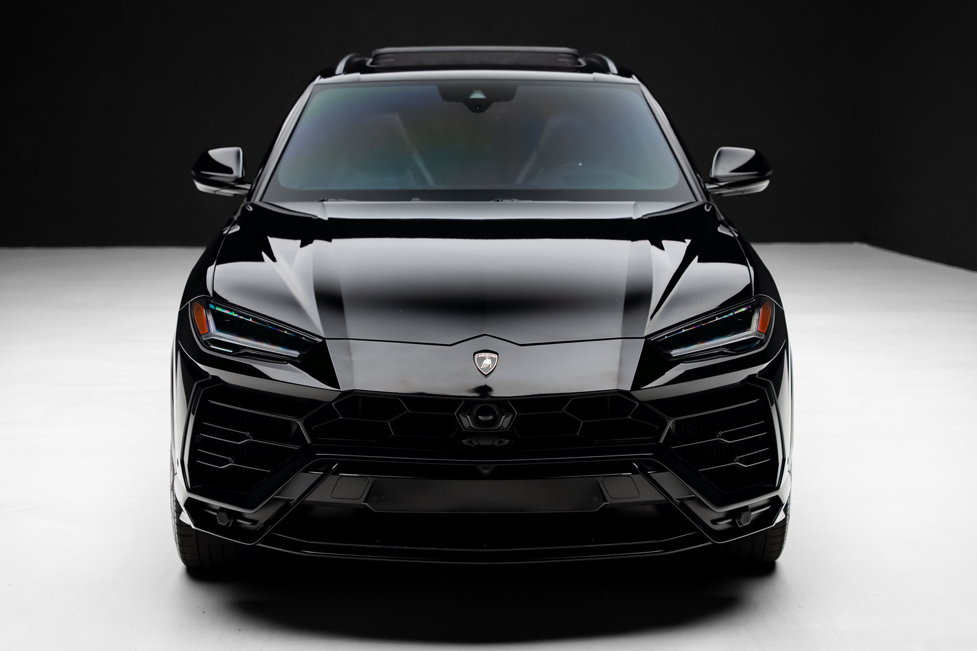Used 2019 Lamborghini Urus AWD/4WD image 6