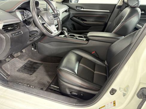 Used 2023 Nissan Altima 2.5 SR image 9