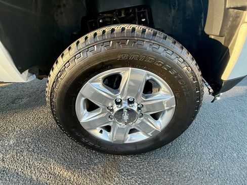 Used 2014 GMC Sierra 2500 Denali w/ Suspension Package, Off-Road image 17