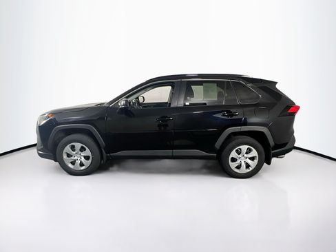 Used 2021 Toyota RAV4 LE AWD/4WD image 8