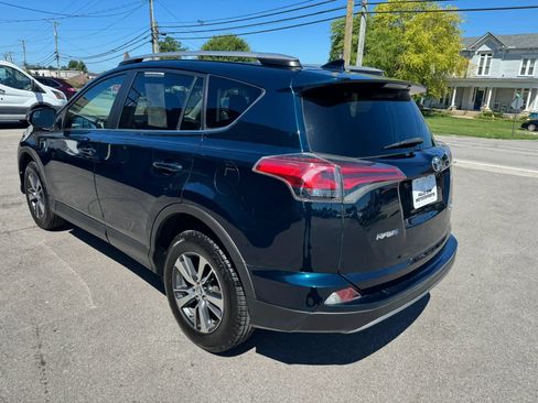 Used 2017 Toyota RAV4 XLE w/ Plus Special Value Package AWD/4WD image 10