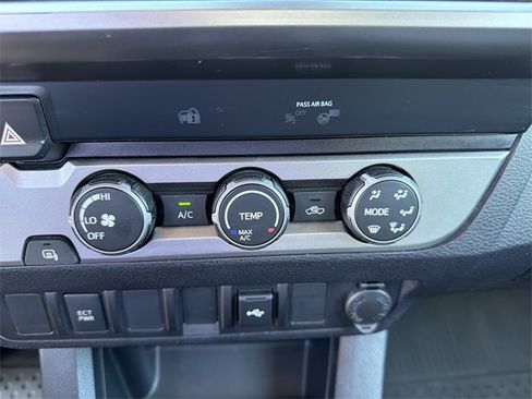 Used 2022 Toyota Tacoma SR5 image 29