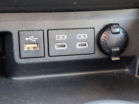 Certified 2023 Toyota Highlander LE image 23