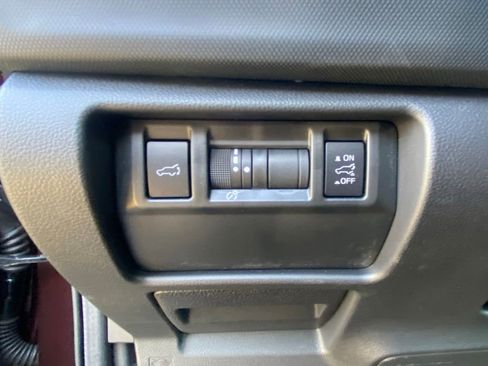 Used 2026 Subaru Forester Premium AWD/4WD image 16