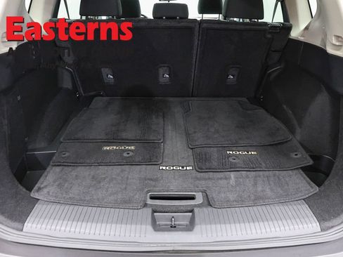 Used 2023 Nissan Rogue S AWD/4WD image 9