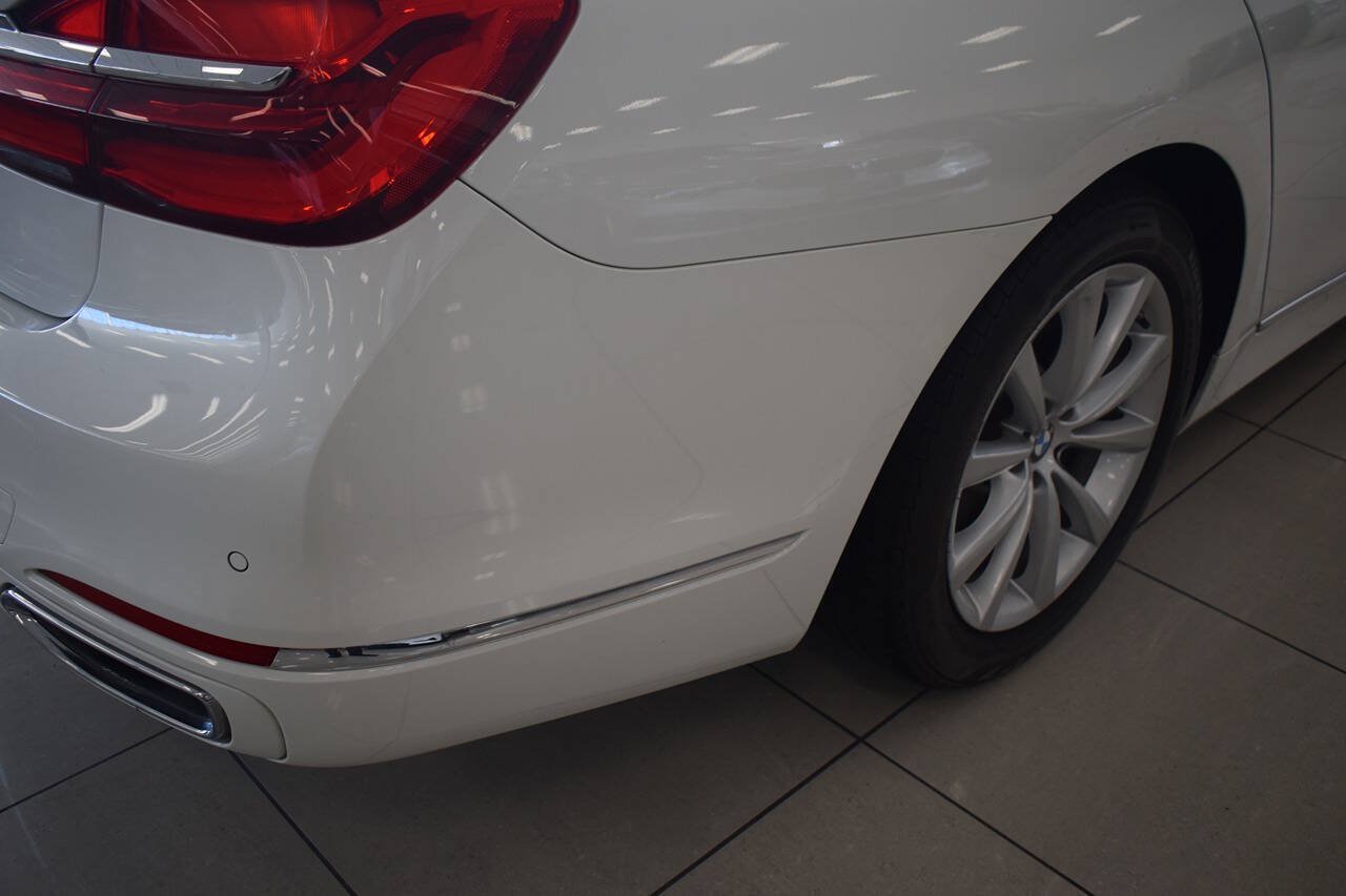 Used 2019 BMW 740i RWD image 10