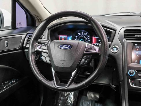 Used 2018 Ford Fusion SE w/ Equipment Group 201A image 17