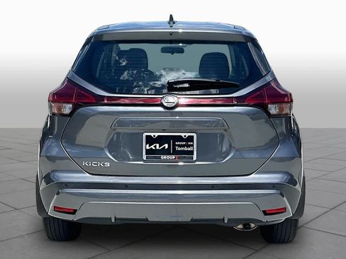 Used 2021 Nissan Kicks S FWD image 5