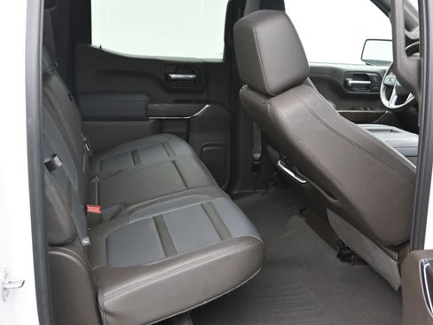 Used 2021 GMC Sierra 1500 Denali w/ Denali Premium Package AWD/4WD image 12