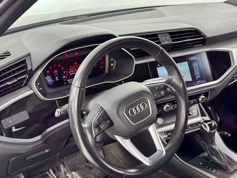 Used 2020 Audi Q3 2.0T Premium w/ Convenience Package AWD/4WD image 37