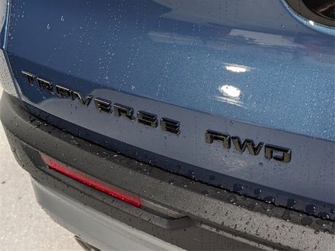 New 2026 Chevrolet Traverse Z71 w/ Enhanced Driving Package image 5