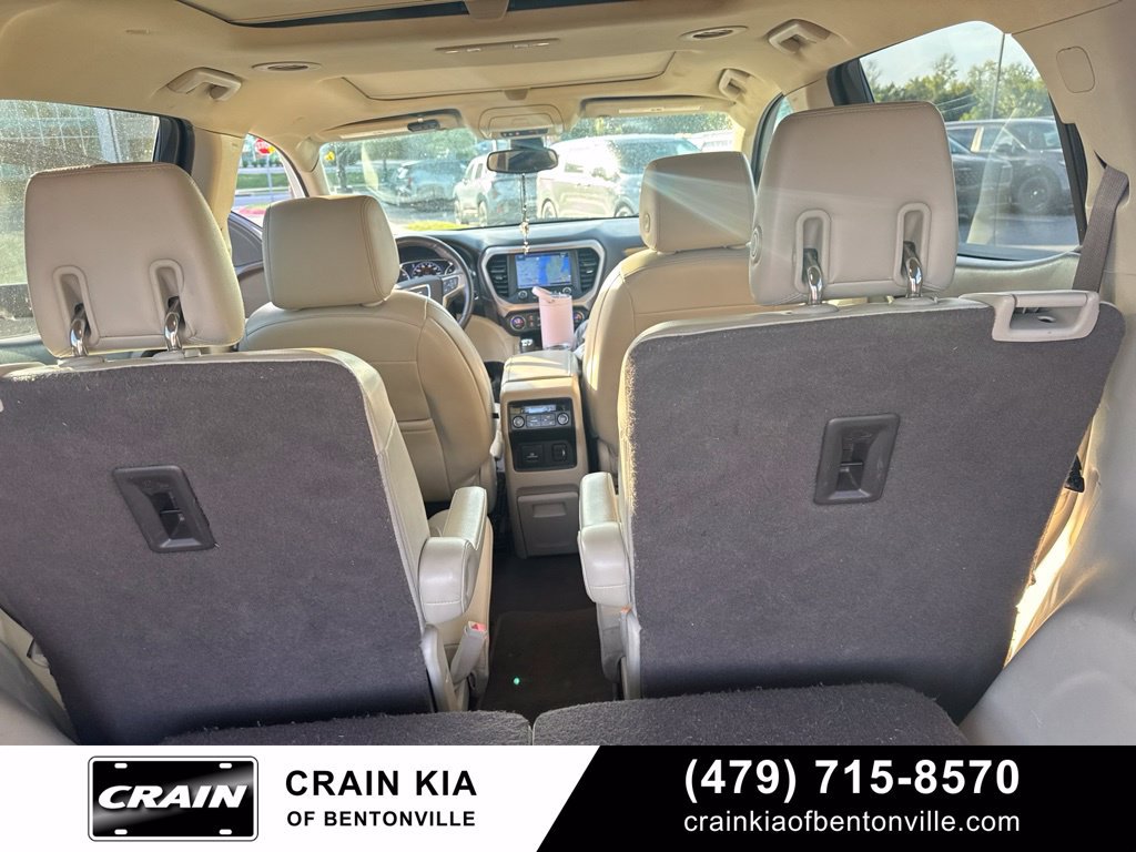 Used 2017 GMC Acadia Denali w/ Technology Package FWD image 24