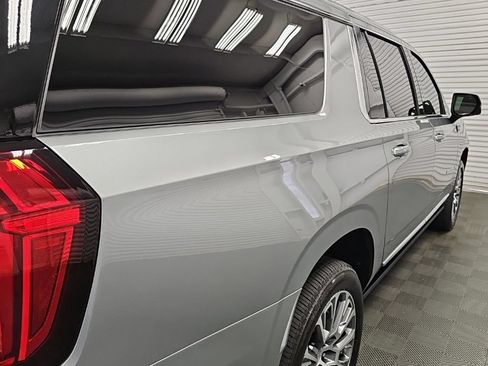 Certified 2024 GMC Yukon XL Denali w/ Advanced Technology Package AWD/4WD image 10