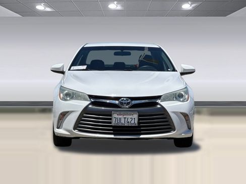Used 2016 Toyota Camry LE FWD image 6