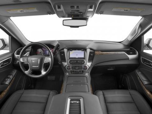 Used 2018 GMC Yukon Denali image 11