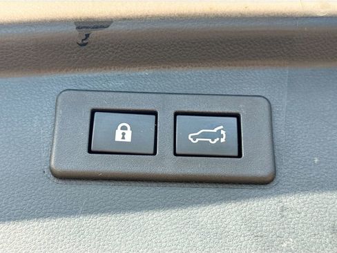 Used 2020 Subaru Outback Premium image 33