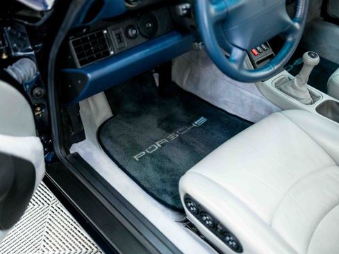 Used 1995 Porsche 911 GT3 RS image 38