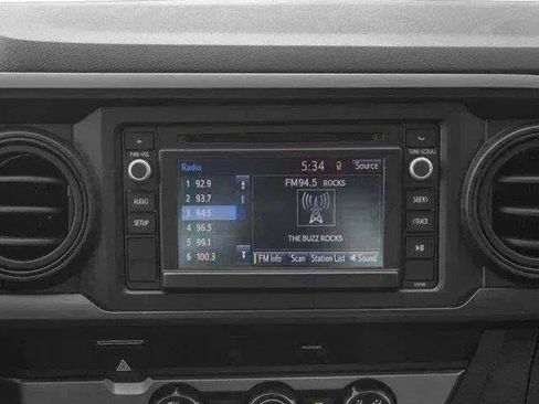 Used 2017 Toyota Tacoma SR AWD/4WD image 73
