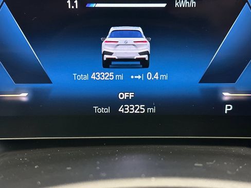 Certified 2023 BMW iX M60 w/ Executive Package image 35