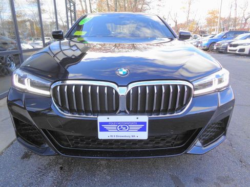 Used 2022 BMW 530i xDrive w/ M Sport Package AWD/4WD image 2
