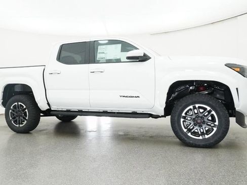 New 2025 Toyota Tacoma TRD Sport image 28