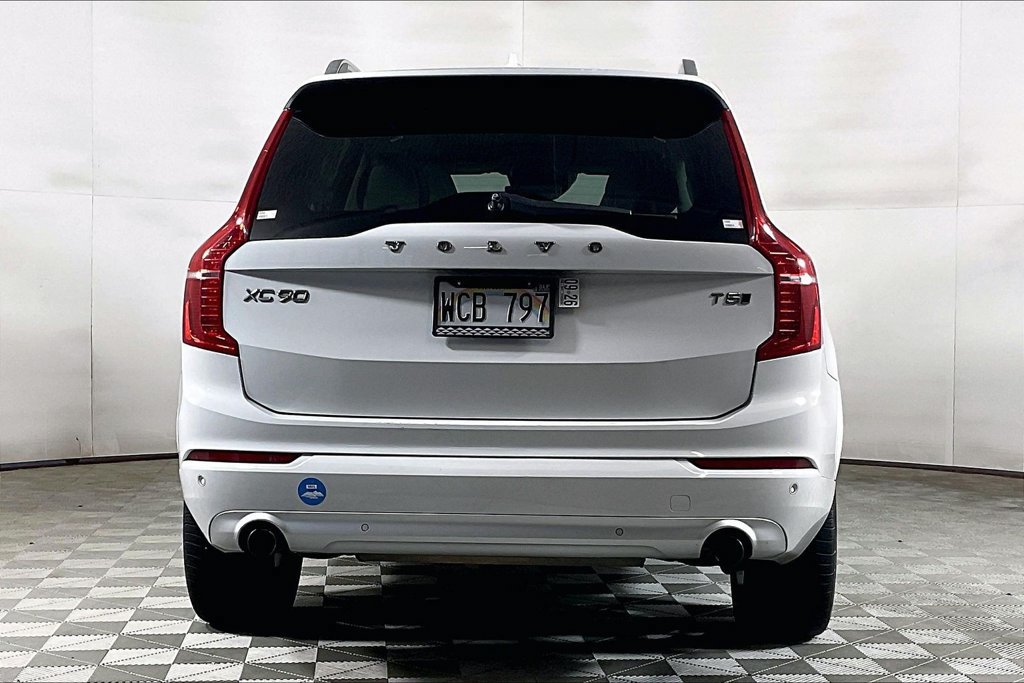 Used 2018 Volvo XC90 T5 Momentum w/ Convenience Package AWD/4WD image 3