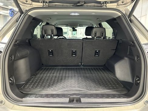 Used 2019 Chevrolet Equinox Premier FWD image 31