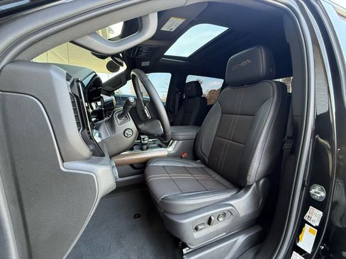 Used 2023 Chevrolet Silverado 1500 High Country w/ Z71 Off-Road Package image 6