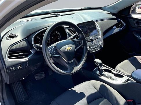 Used 2024 Chevrolet Malibu LS FWD image 8