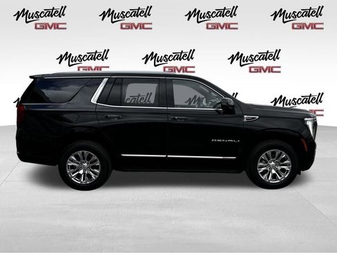 Used 2025 GMC Yukon Denali AWD/4WD image 4