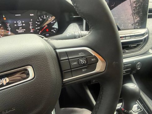 Certified 2024 Jeep Compass Latitude AWD/4WD image 17