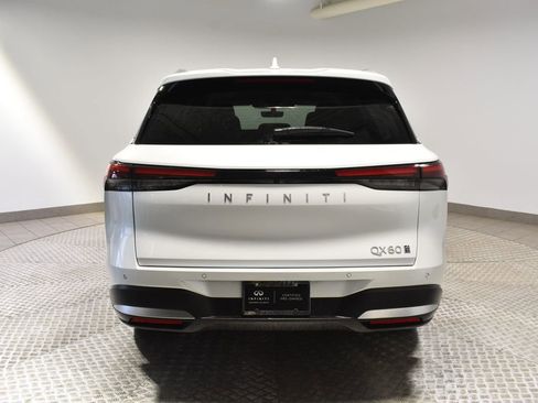 Used 2026 INFINITI QX60 Luxe w/ Cargo Package image 9