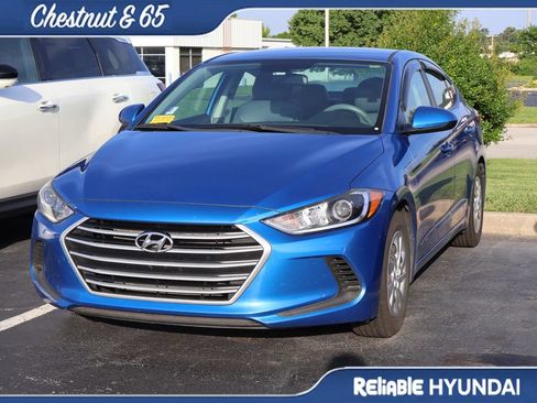 Used 2017 Hyundai Elantra SE FWD image 10